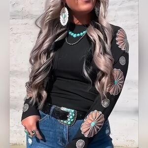 Western Black Long Sleeve Top With Stylish Cut Out Concho Sleeves